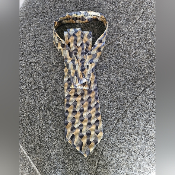 Sung Alfred Sung Silk Tie - Picture 2 of 8